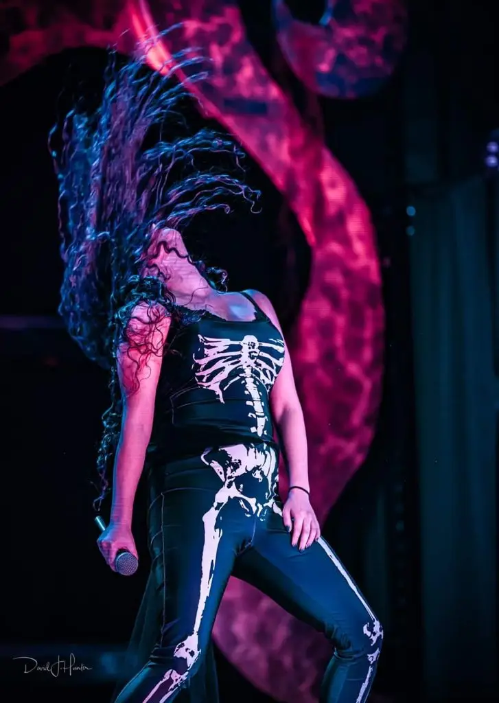 Va Va Vixen Performer Mercury Fatale