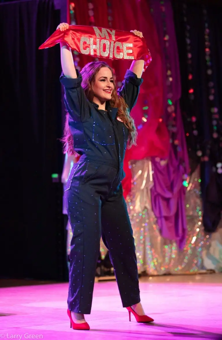 Va Va Vixens Performer Vivian la Resistance
